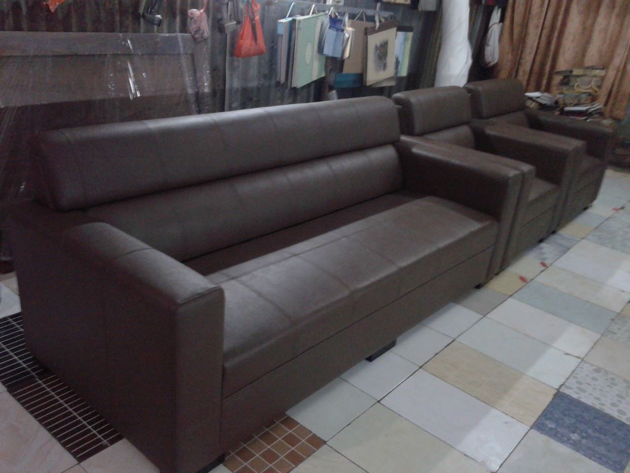 sofa da văn phòng màu nâu SF96